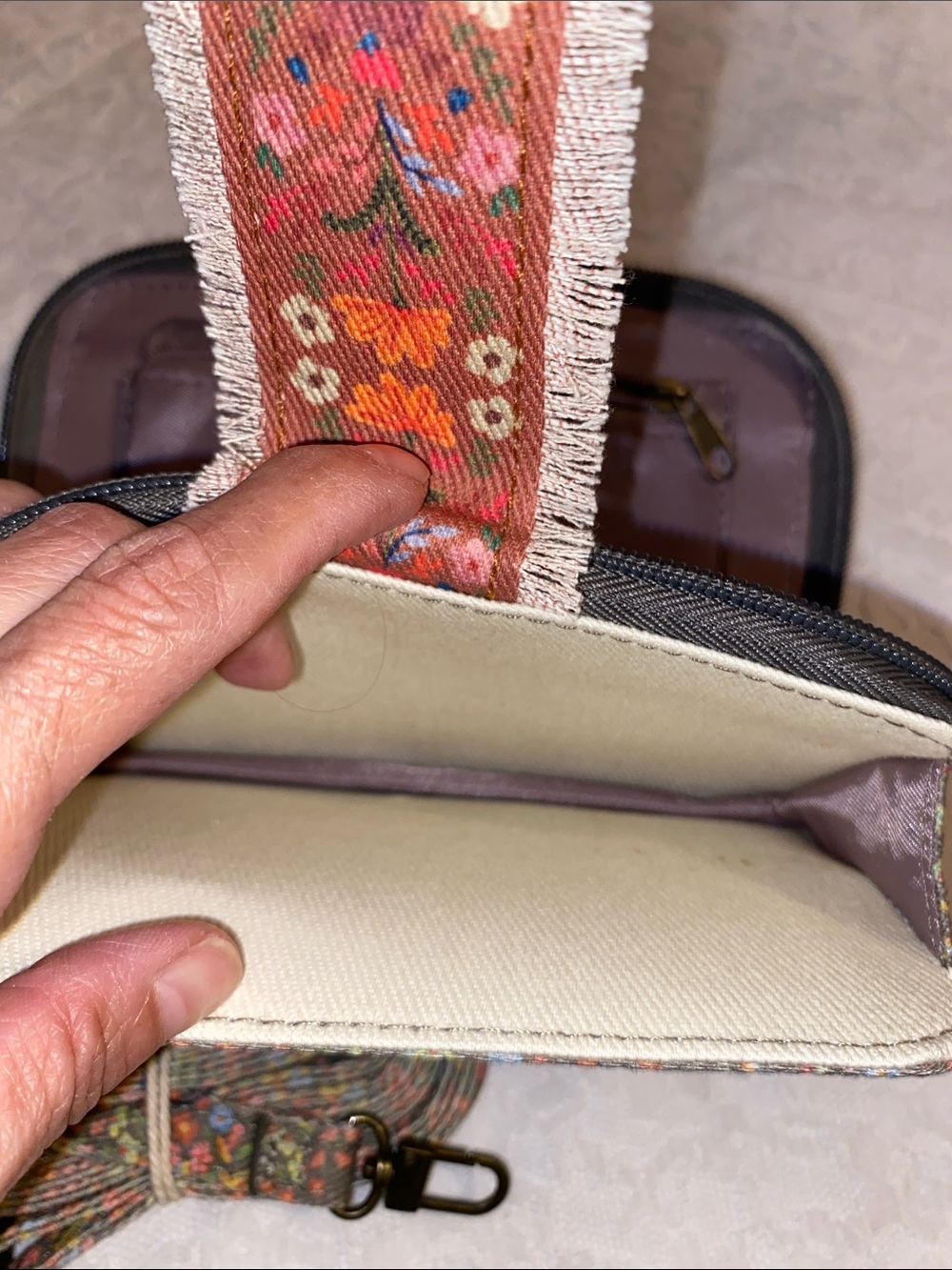 NATURAL LIFE Multicolor Floral Crossbody Wallet with Detachable Strap - Picture 4 of 8